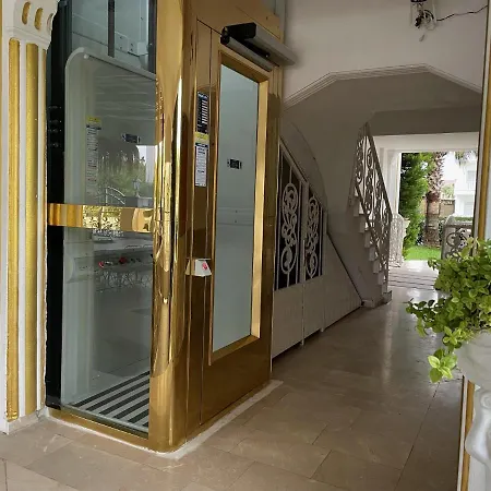 Belka Golf Luxury Poolside Appartement